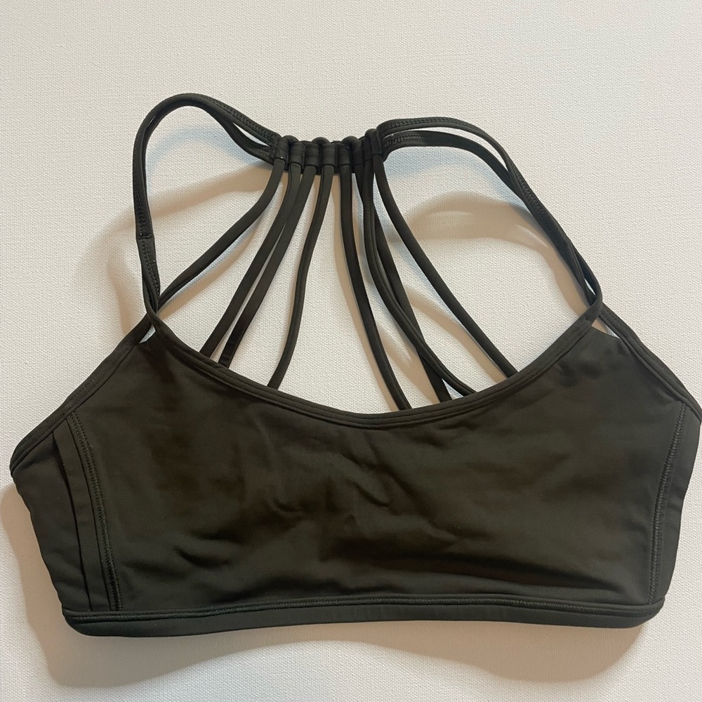 Lululemon green sports bra